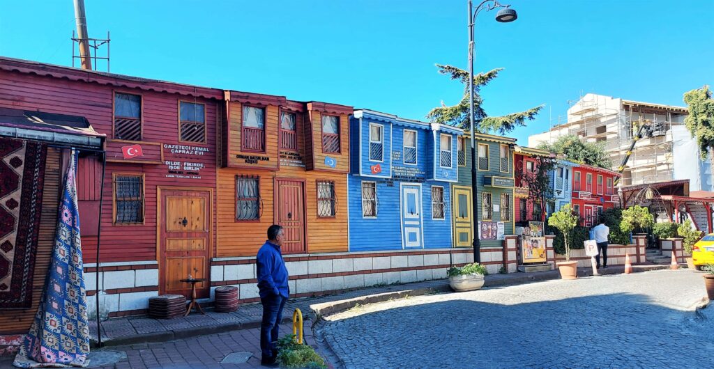 Historische Holzhäuser Istanbul Sultan hill