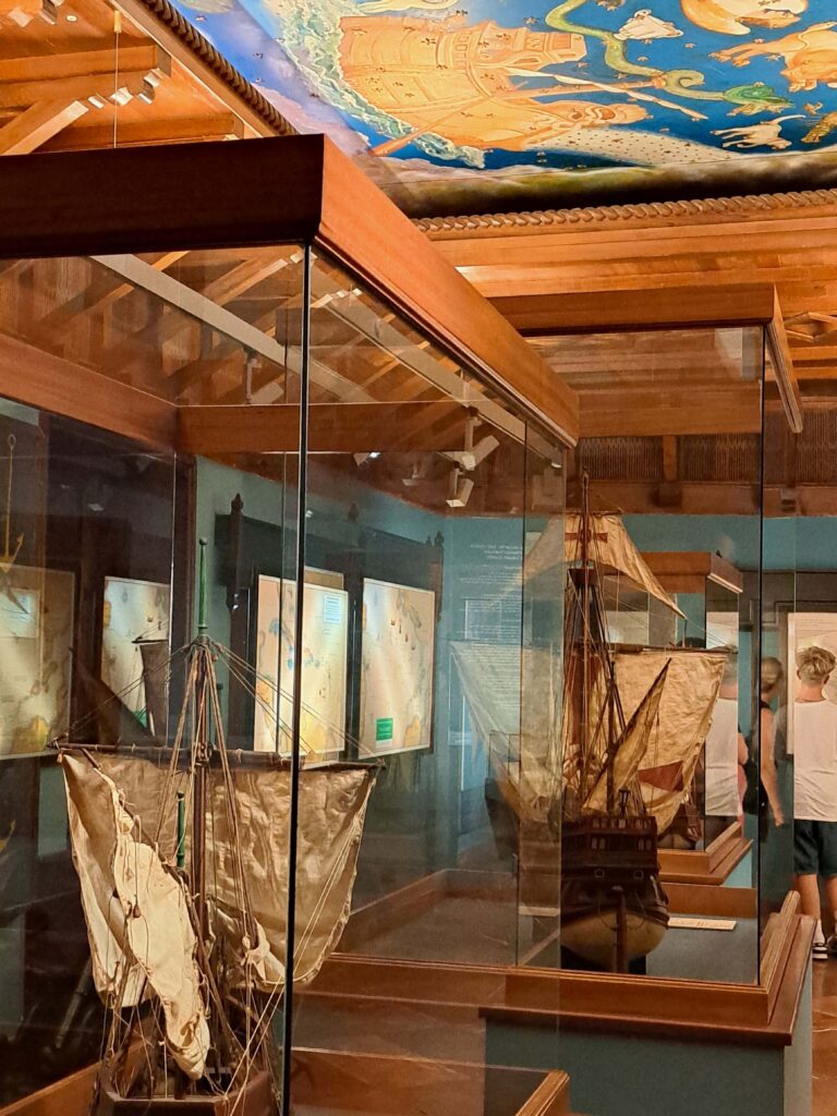 Schiffsnachbauten Casa de colon