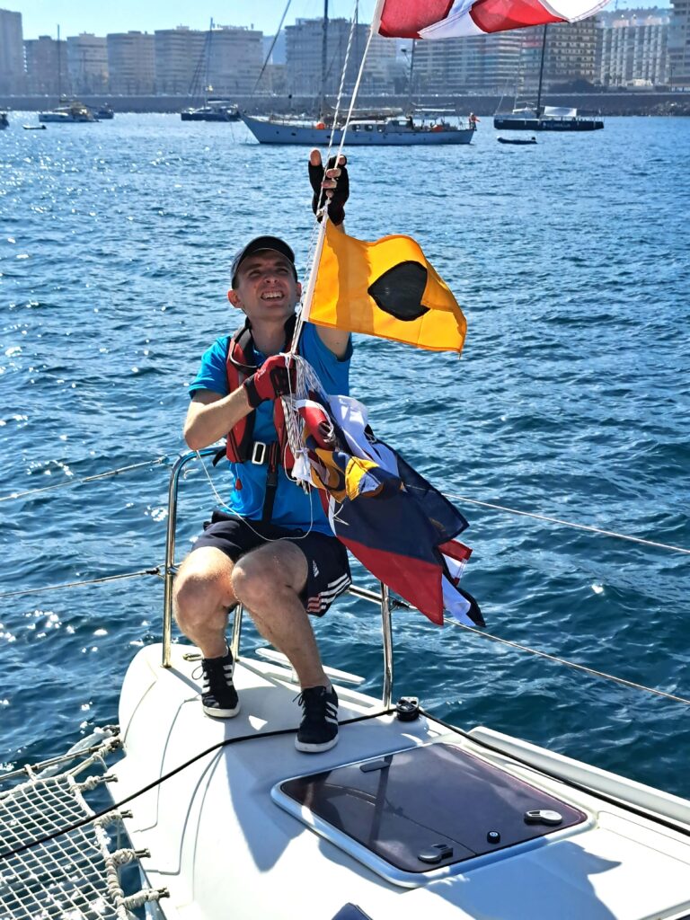 Flaggengruss wird abgenommen