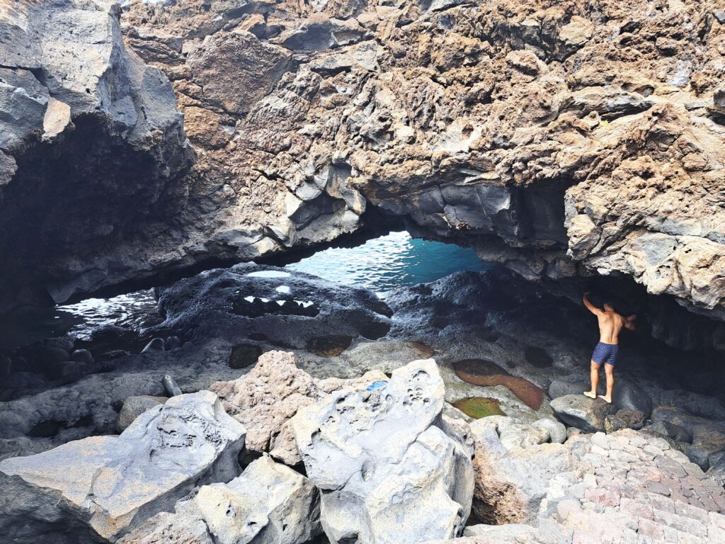 Naturschwimmbad in der Grotte