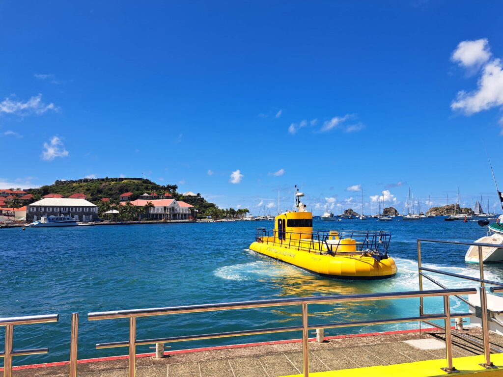 Yellow Submarine Gustavia