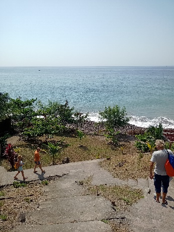 Ein Bild, das draußen, Himmel, Gelände, Küste enthält.  Automatisch generierte Beschreibung