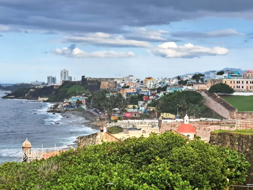 Blick Kueste mit La Perla