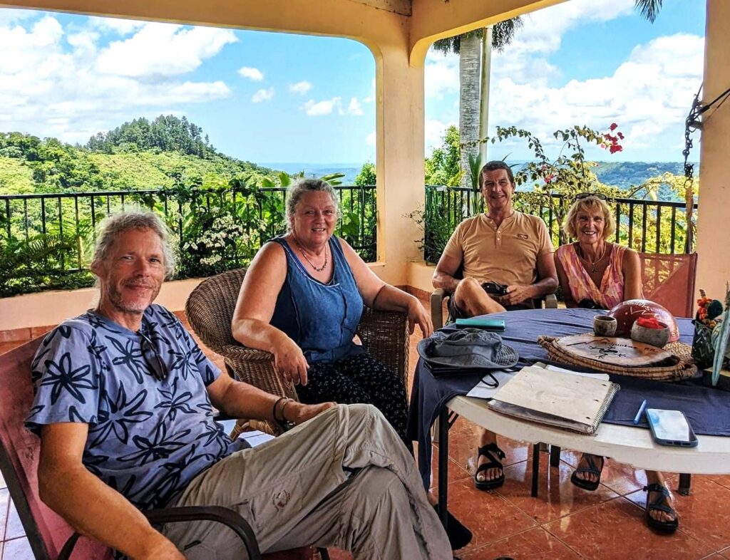 Kaffeeplantage mit Hans und Heike