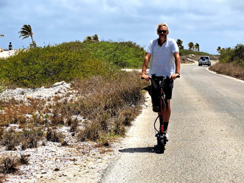 00 Bernd auf E Roller