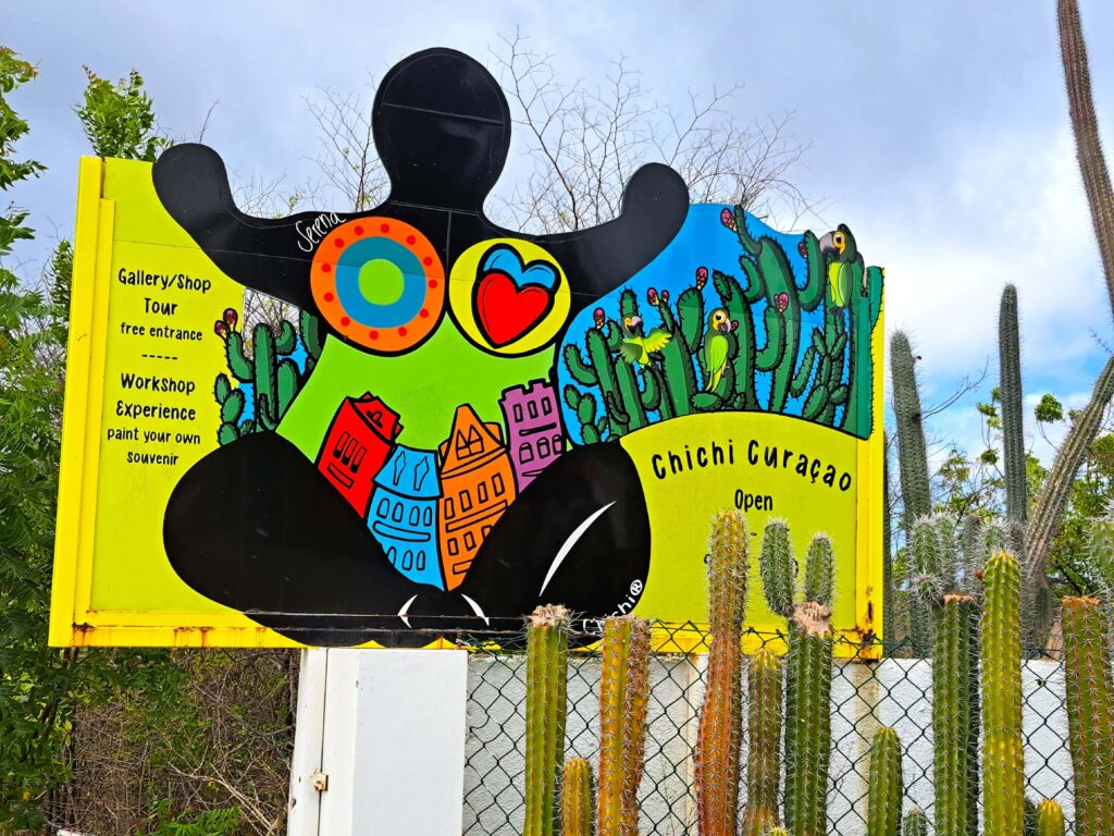 Eingangsschild Chichi