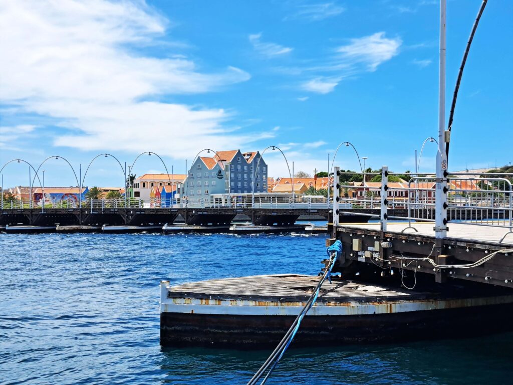 Geoeffnete Koenigin Emma Bruecke