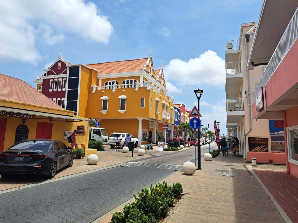 Rinkaufsstrasse Kralendijk