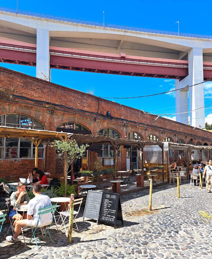 Gastronomie unter der Bruecke