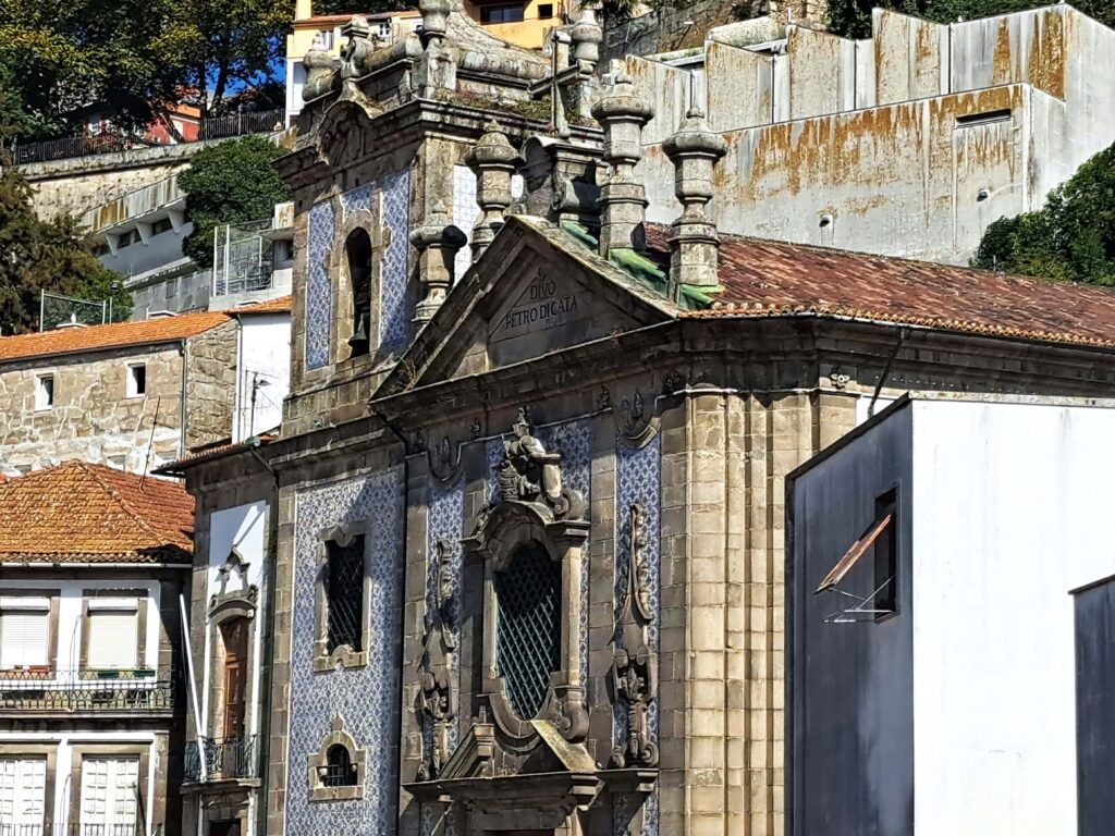 Haeuserfrontimpressionen