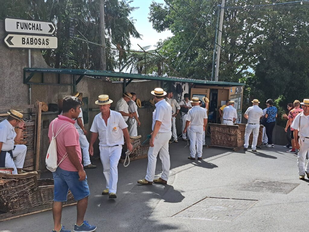 Start der Korbschlitten