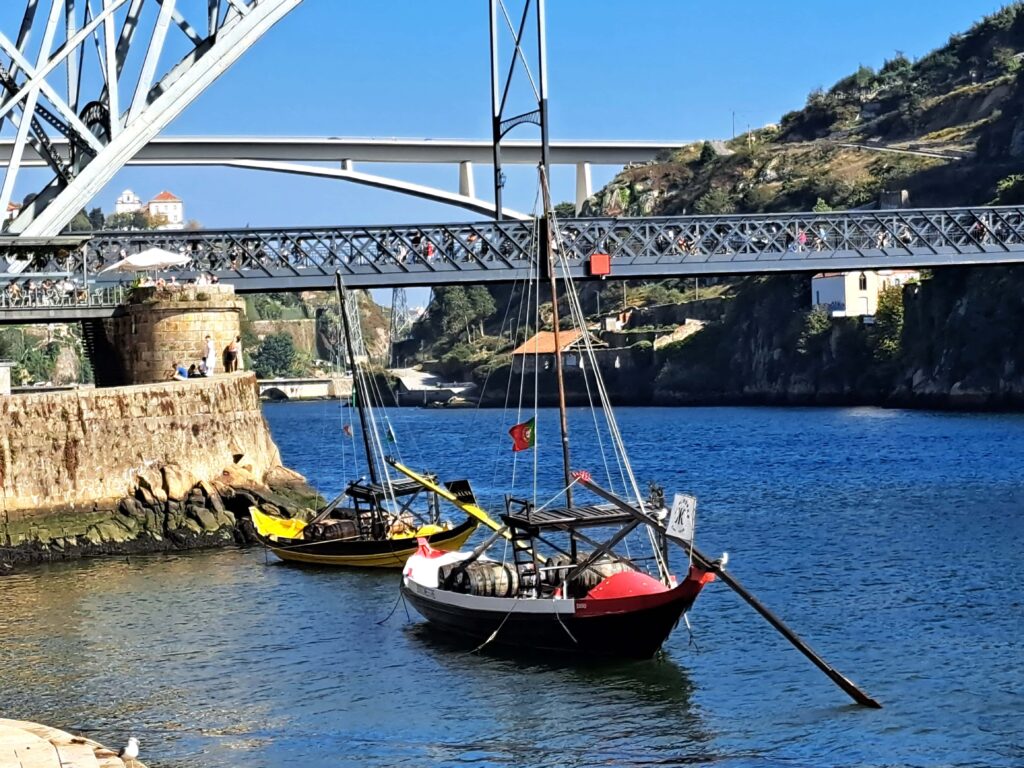 neu Boote auf dem Douro