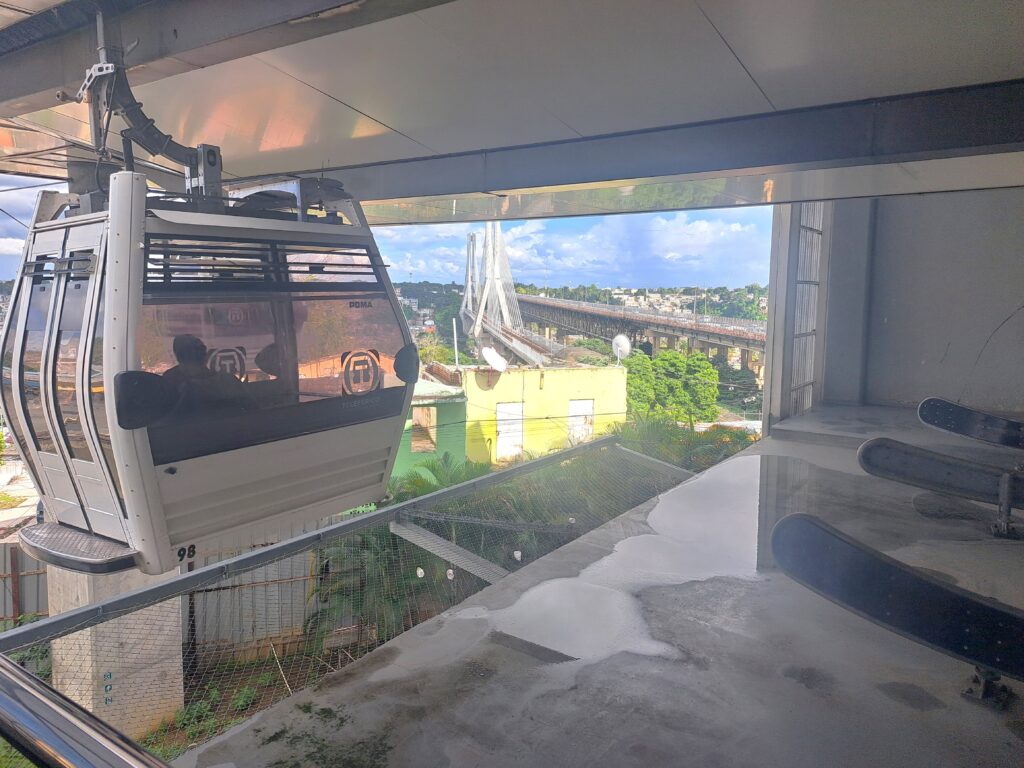 Rund 50 Euro Cent kostet die 40 Minütige Fahrt. 