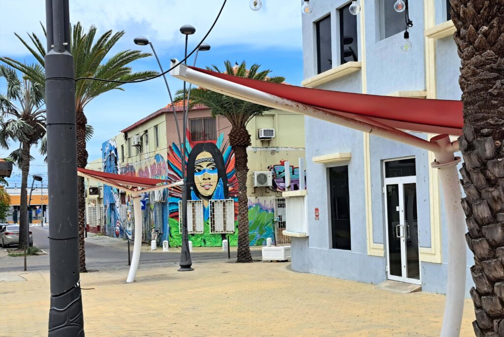 Wandmalerei Indianermaedchen