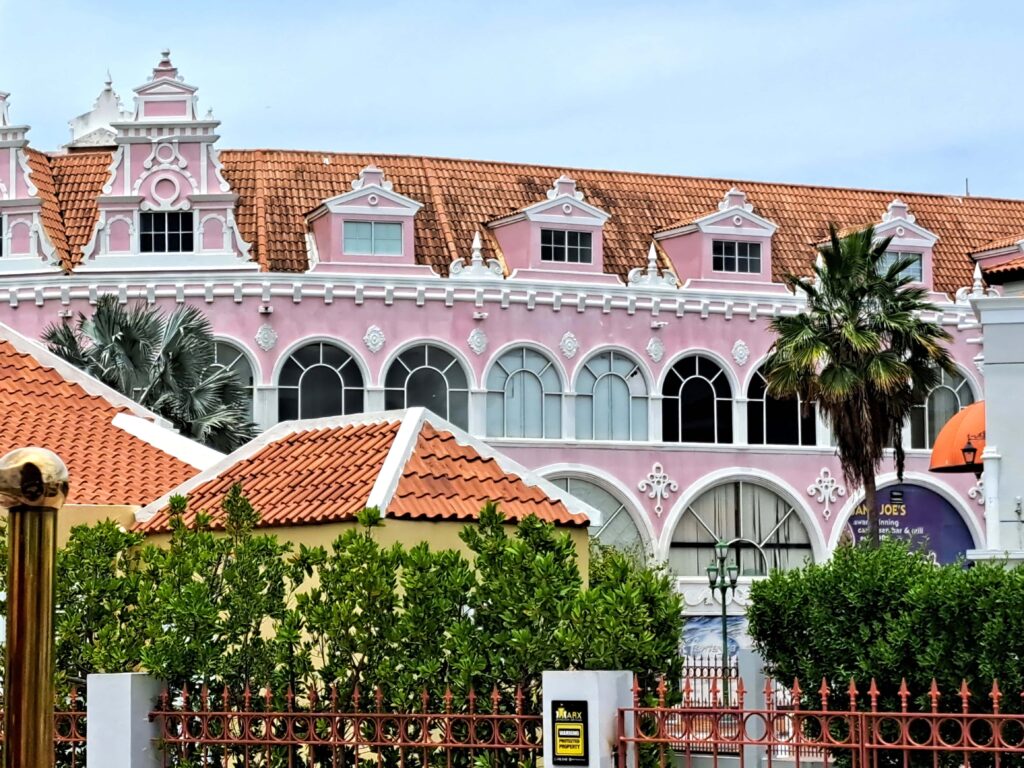 rosa Kolonialhaeuser