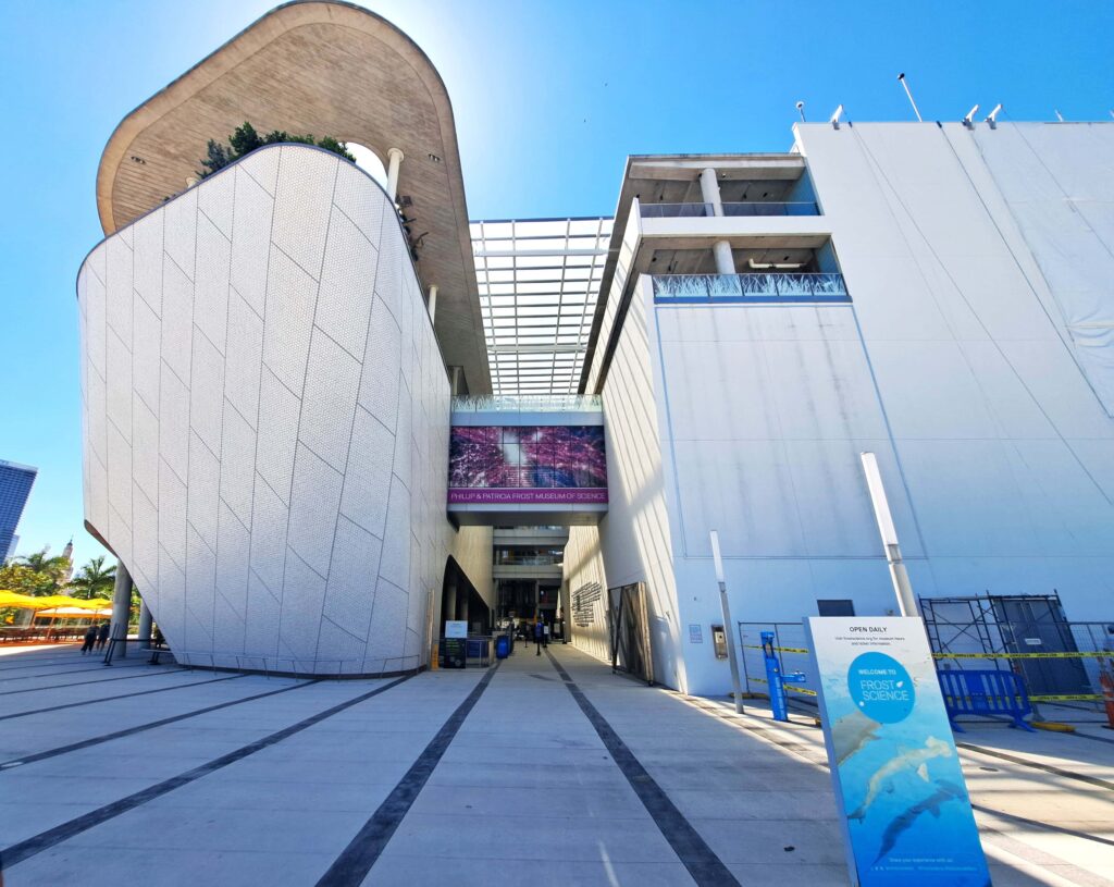 Eingangsbereich des Frost Museums in Miami - Florida