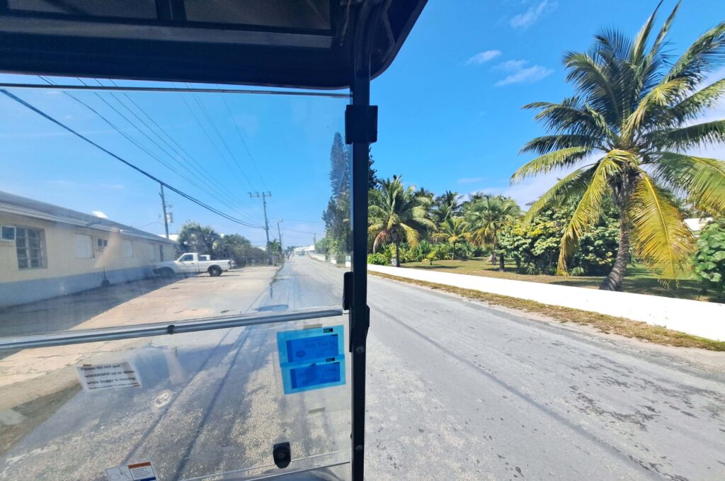 Auf Eluthera wird Links gefahren