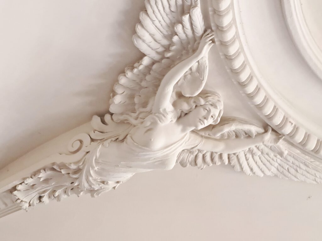 14 Nahaufnahme Engel Decke