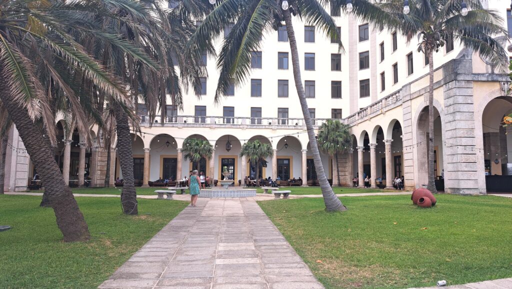 Innenhof Hotel Nacional de Cuba